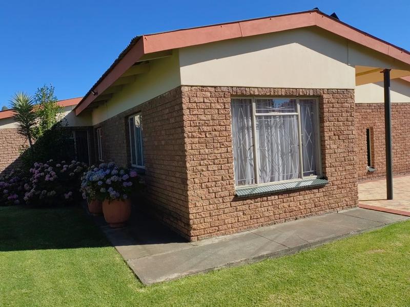 3 Bedroom Property for Sale in Oranjeville Free State